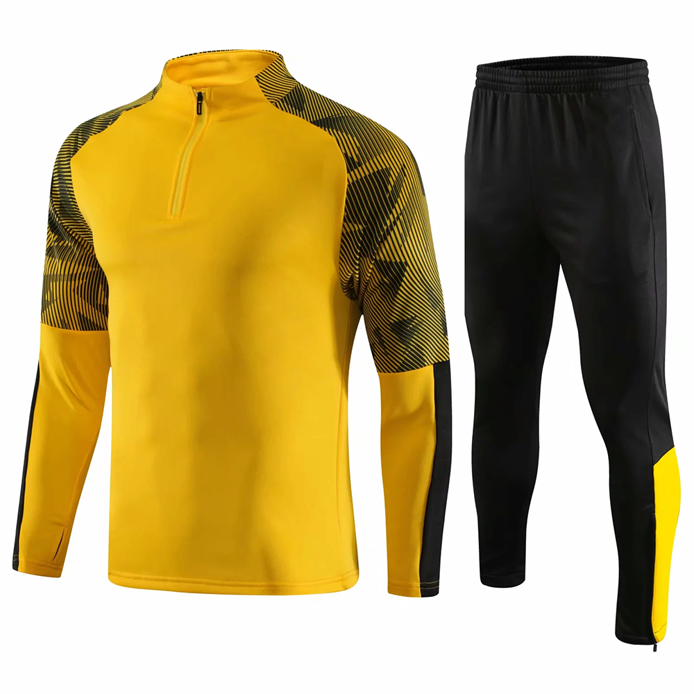 10-4.jpg Men Tracksuit Polyster - Image 1